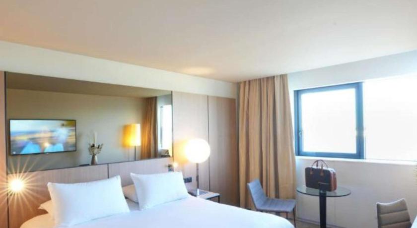 Image of Standard Family Suite - Two Connecting Rooms 4