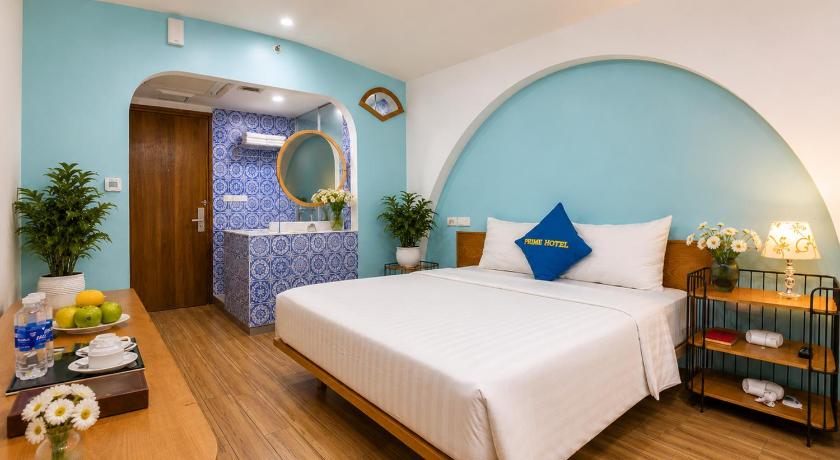 Image of Deluxe Double or Twin City View with Balcony 5