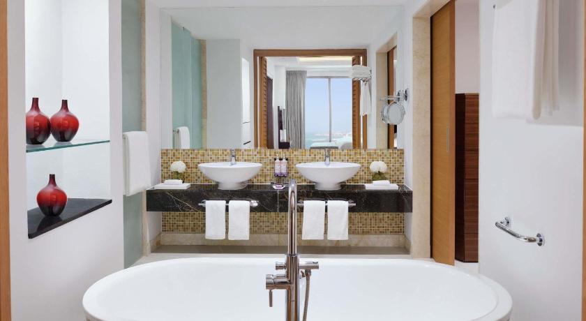 Image of Royal Suite Partial Sea View with Balcony, Lounge Access, Breakfast, Refreshments & Evening drinks and Canapés 2