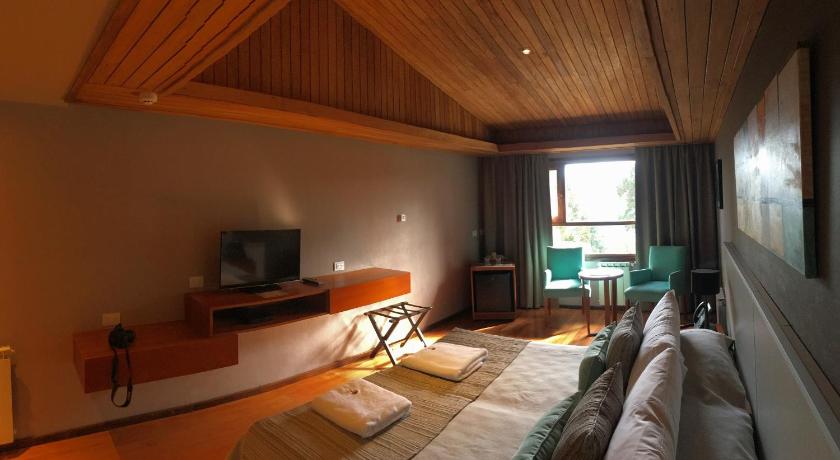 Image of Superior Suite with Lake View 0