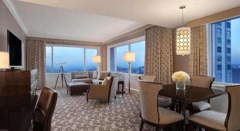 รูปของSIGNATURE GOLDEN GATE SUITE 1 King with sofabed , with panorama landmark views - 635 sf, 59 sm 10