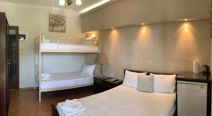 Image of Economy Quadruple Room 7
