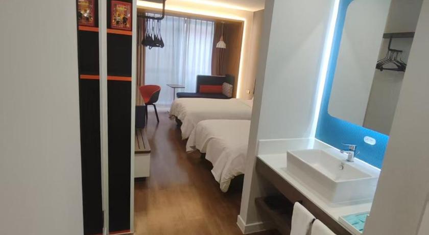 Holiday Inn Express Nanjing Happy Valley By IHG - image 25