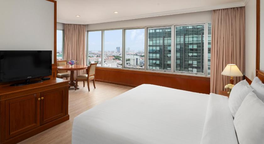 Image of Executive Suite 13