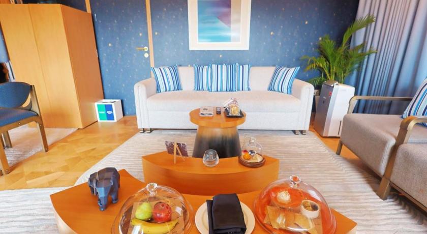 Image of One-Bedroom Suite 7