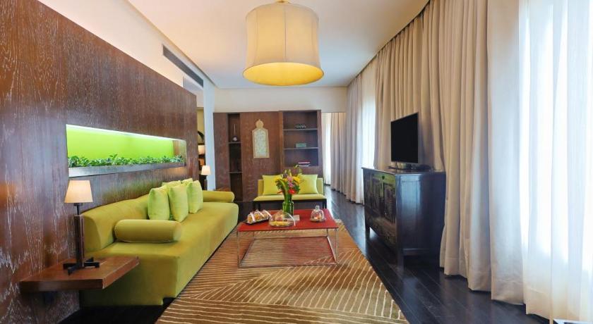 Image of Presidential Suite (Complimentary one way airport transfer,(15% off on session of Spa and 15% off on Salon services ) 3