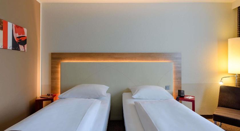 Standard szoba 2 egyszemélyes ággyal (Standard Room with 2 Single Beds) fotója 13