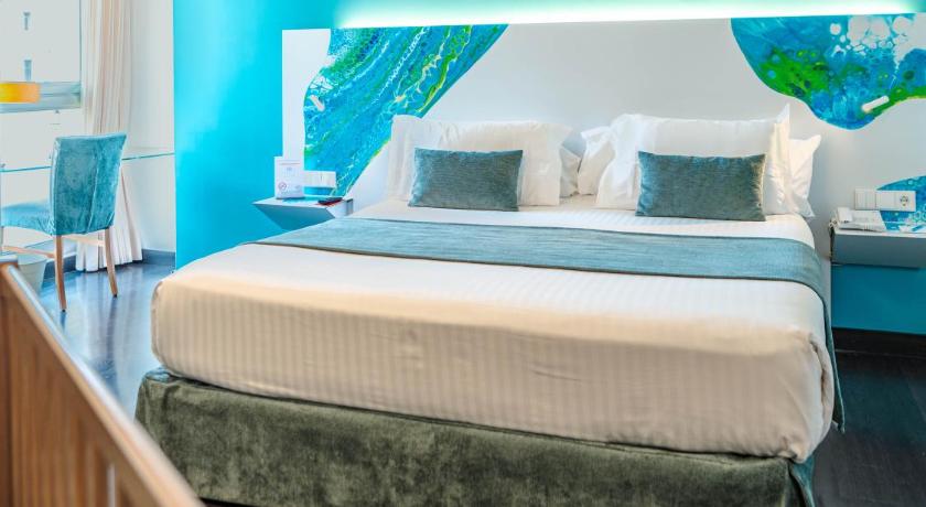 Image of Superior Twin Room 1