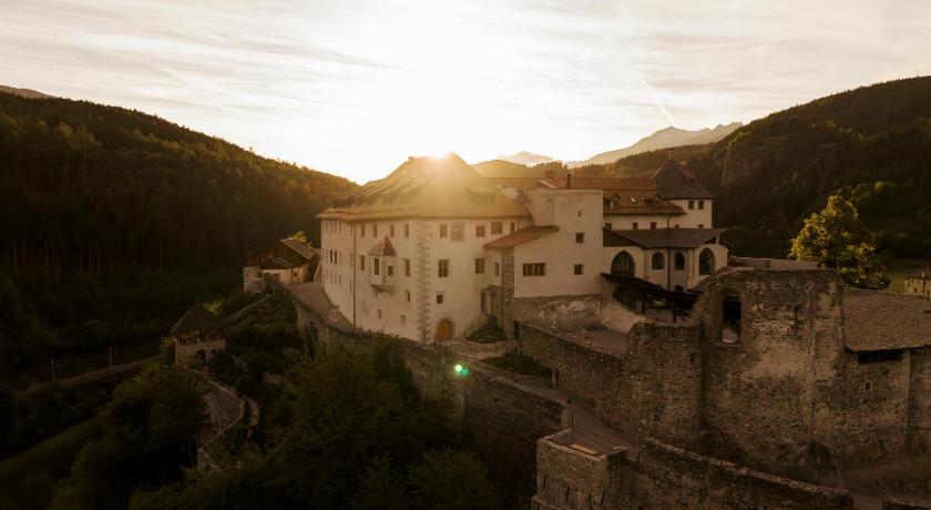 사진: Castel Badia - The Leading Hotels of the World - Agoda 할인 예약