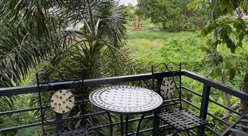 Art Villa - image 5