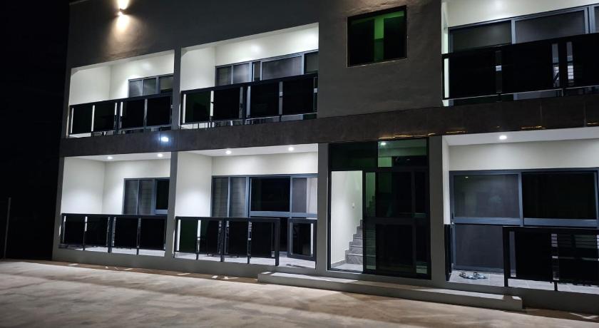 Pacific Sunrise Apartments