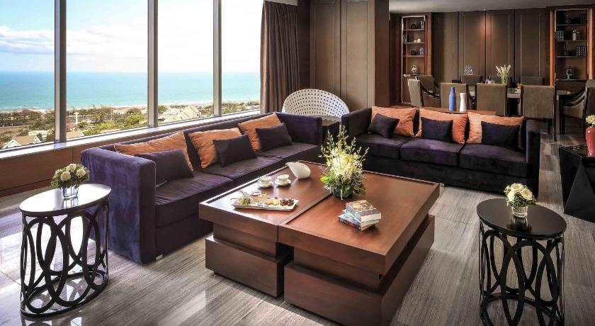 Image of Two Bedroom Presidential Suite with Jacuzzi and Lounge Access 7