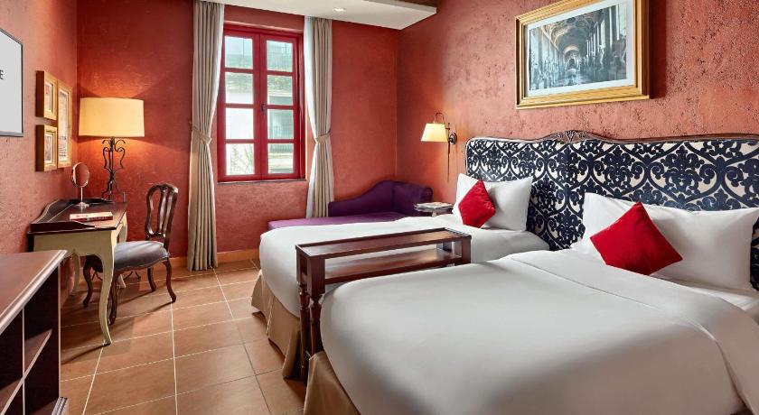 Image of Deluxe room with Twin Beds 4