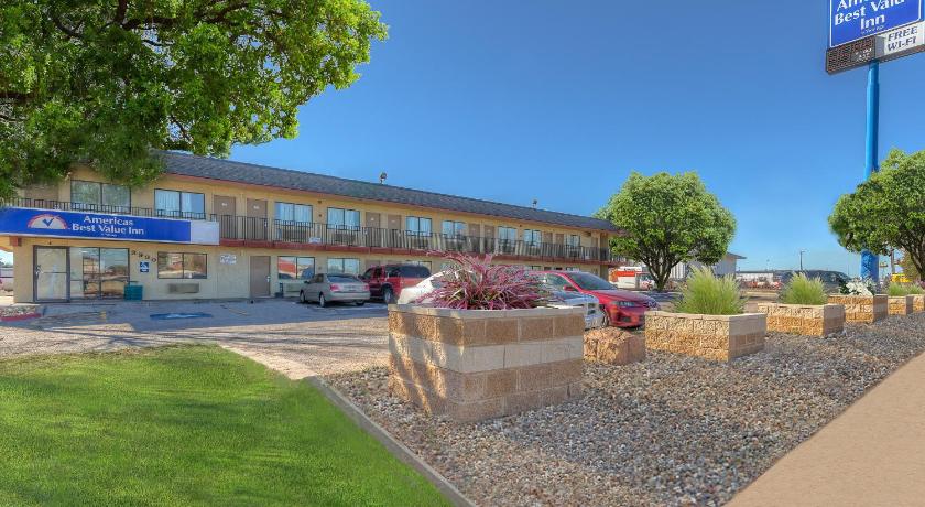 Americas Best Value Inn Amarillo Airport photo