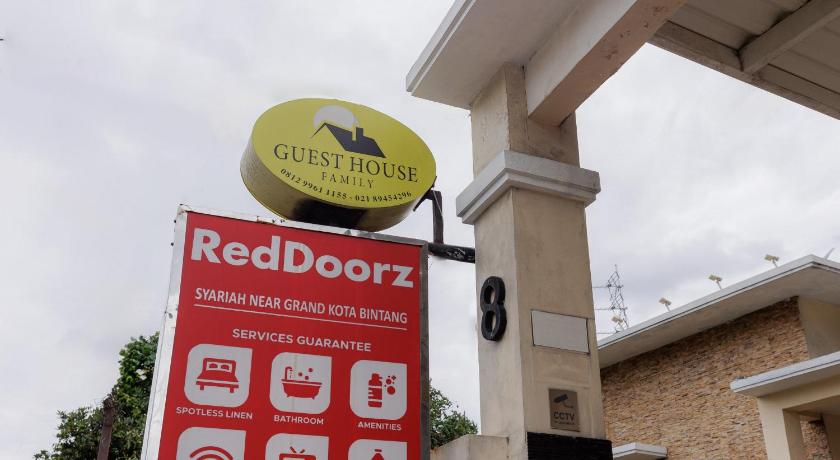 RedDoorz Syariah near Grand Kota Bintang - image 18