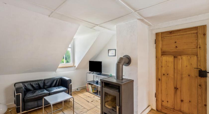 Large Apartment 60 M² With Garden