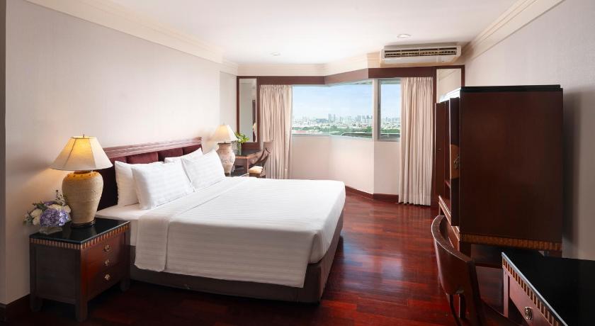 Image of Three Bedroom Suite 14