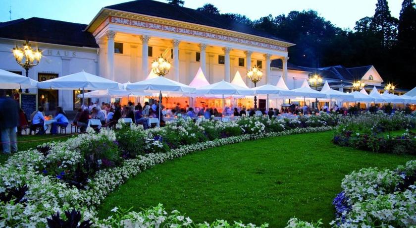 Best Price On At The Lichtentaler Allee Apartment In Baden Baden Reviews