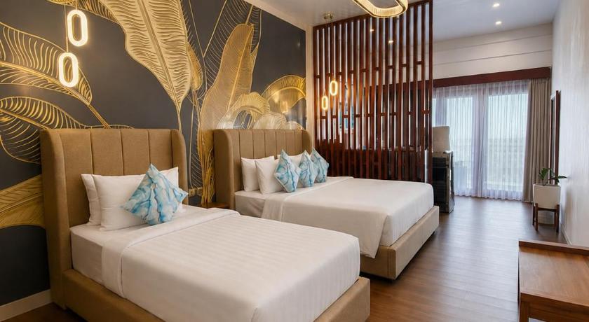 Image of Triple Suite 0