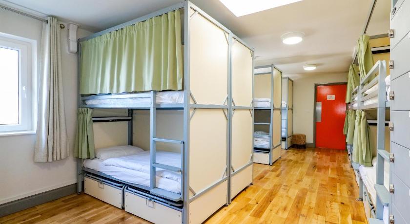 Image of Bed in 16-Bed Mixed Dormitory room 0