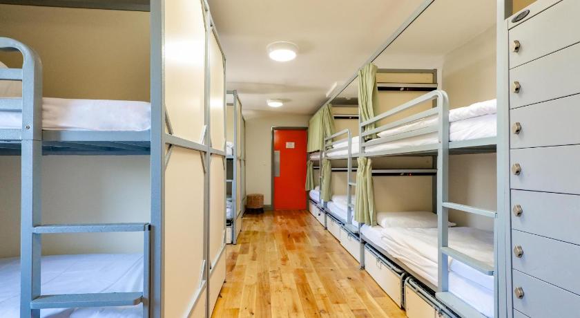 Image of Bed in 16-Bed Mixed Dormitory room 3