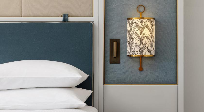 Image of Deluxe Suite with Sea View 15