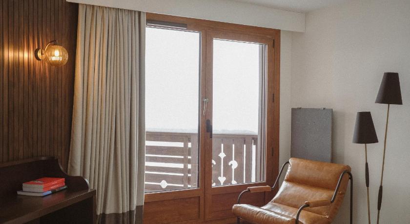 Image of Comfort slopes view 1
