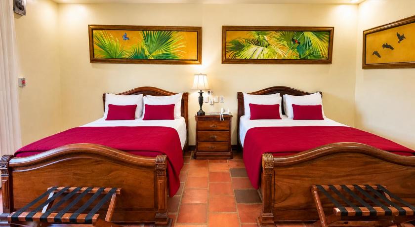 Image of Double Room with Two Double Beds - Garden View 4
