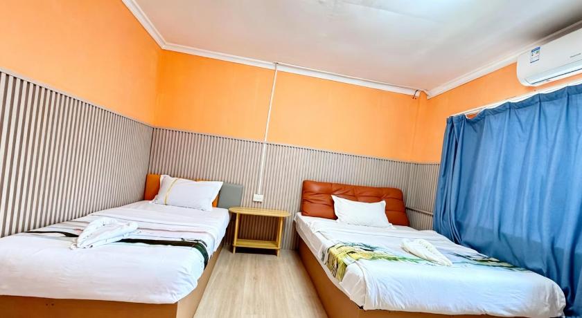 Image of Twin Room with Shared Toilet 0