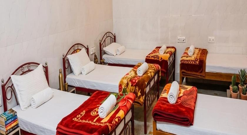 ドミトリールーム（6人部屋）　女性用　ベッド1名分 (Bed in 6-Bed Female Dormitory Room)の画像 3