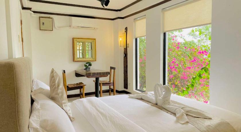 Image of Sea View Room 3