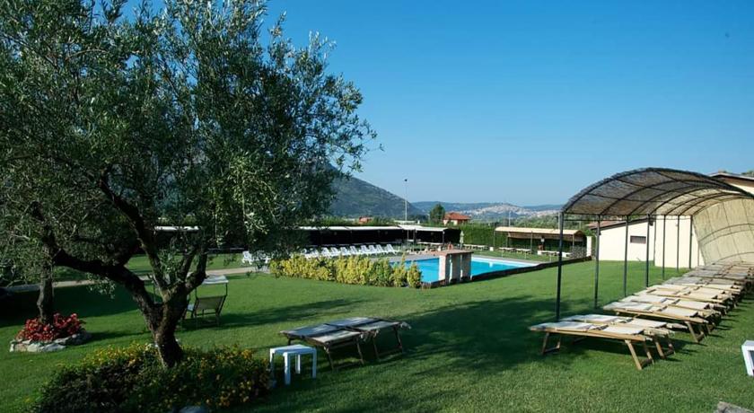 Hotel Piscina La Suite