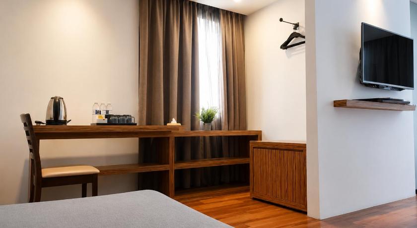 Image of Suite 4