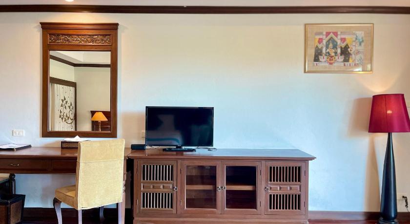 Image of Deluxe King City View 15