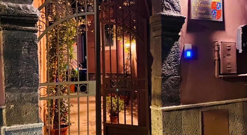 Bianca di Navarra House
