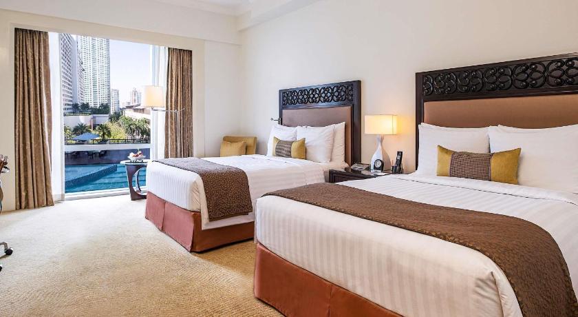 Image of Deluxe Room King Bed Pool View 4