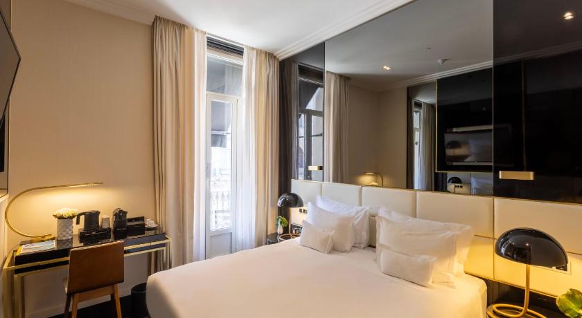 Image of Deluxe Double or Twin Room 4