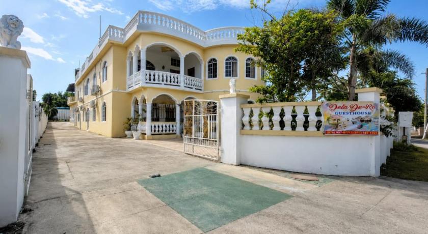 Dela de-Rose Guest House Negril Jamaica