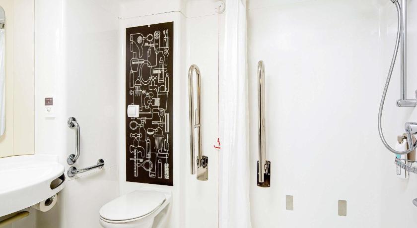 Image of Accessible Twin SweetRoom 2