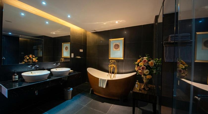Image of Luxury Suite 5