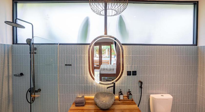 Image of Deluxe Three-Bedroom Villa with Private Pool 2