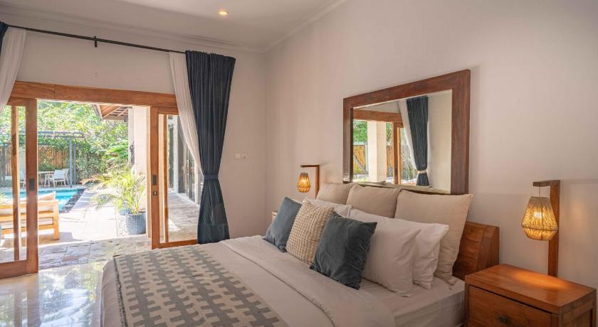 Image of Deluxe Three-Bedroom Villa with Private Pool 10
