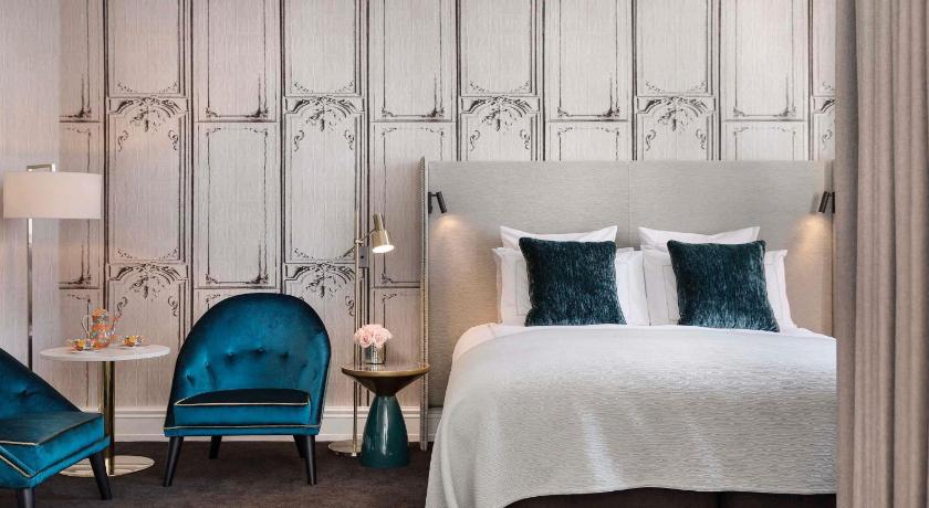 Фото: Luxury Room, 1 California King Bed 3