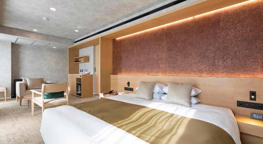 Image of Deluxe King Double Room with City View (Deluxe King Double Room With City View) 0