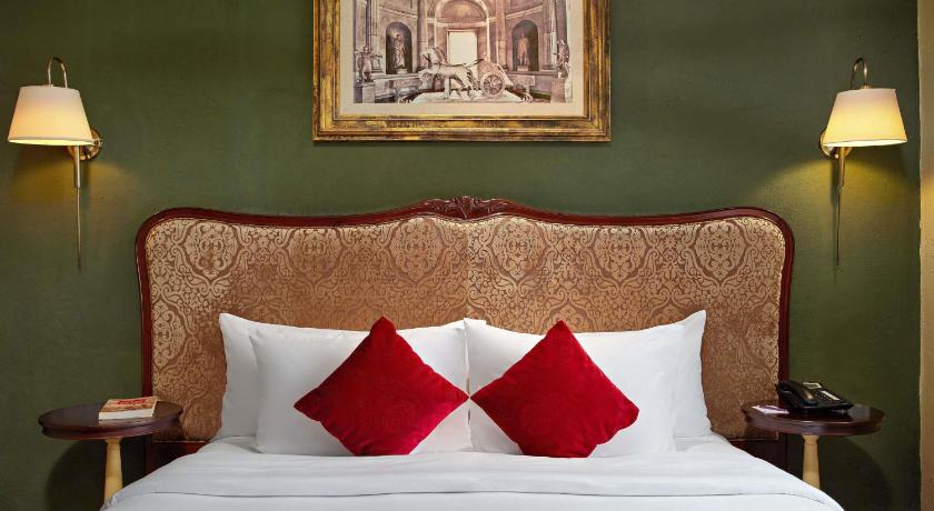 Image of Superior room with King Size Bed 5