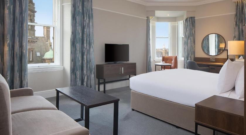 Image of King Executive Room 7