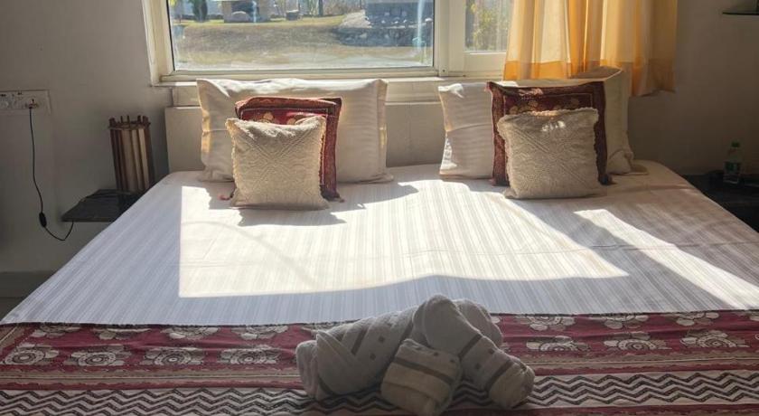 Dalipfarm River View Guestroom