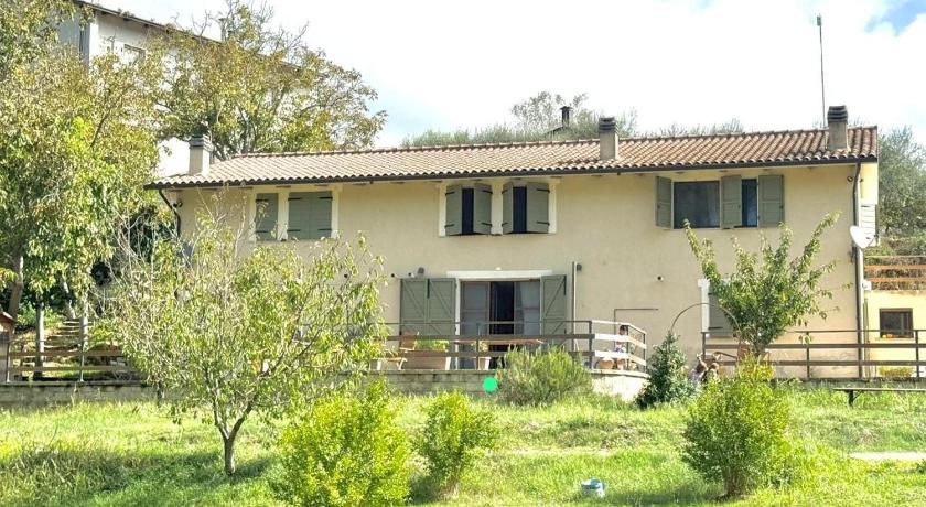 Casa sul fiume con giardino e terrazza