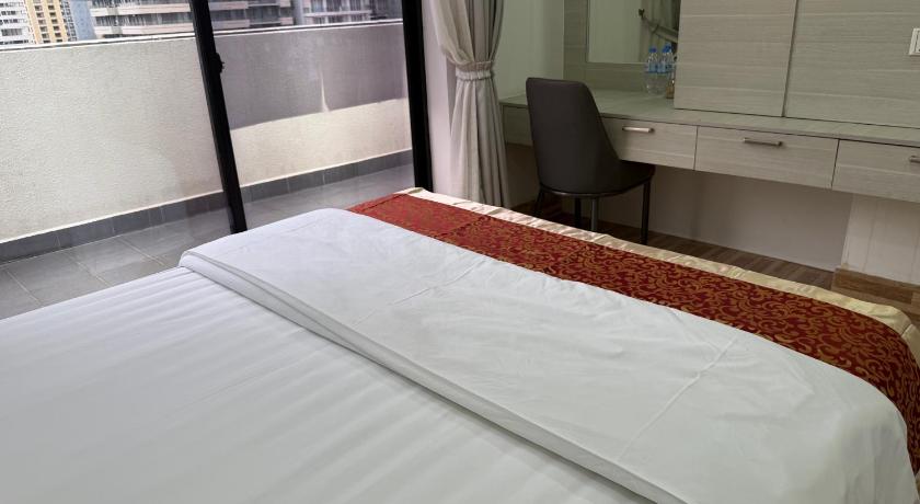Skyline hotel - image 14