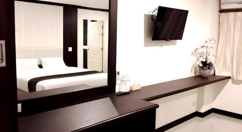 The Capital Hotel – Roi Et, OH